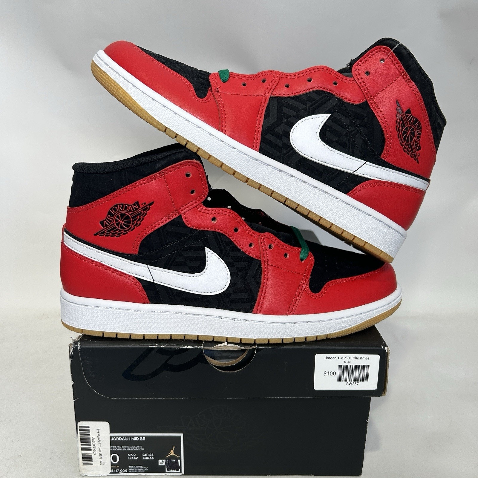 Nike Air Jordan 1 Mid Se “Christmas/Black Fire Red White”